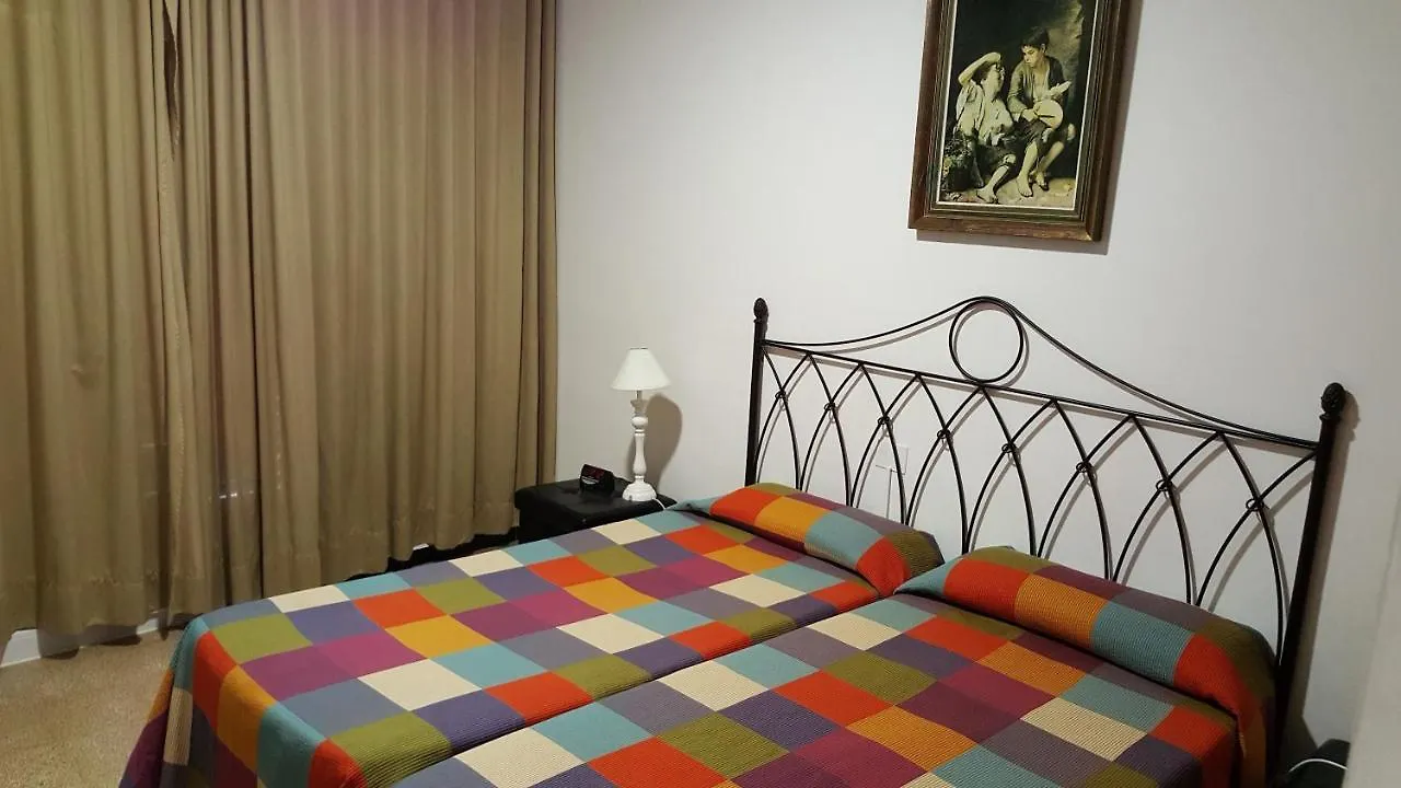 Hostal Residencia Catalina Palamos