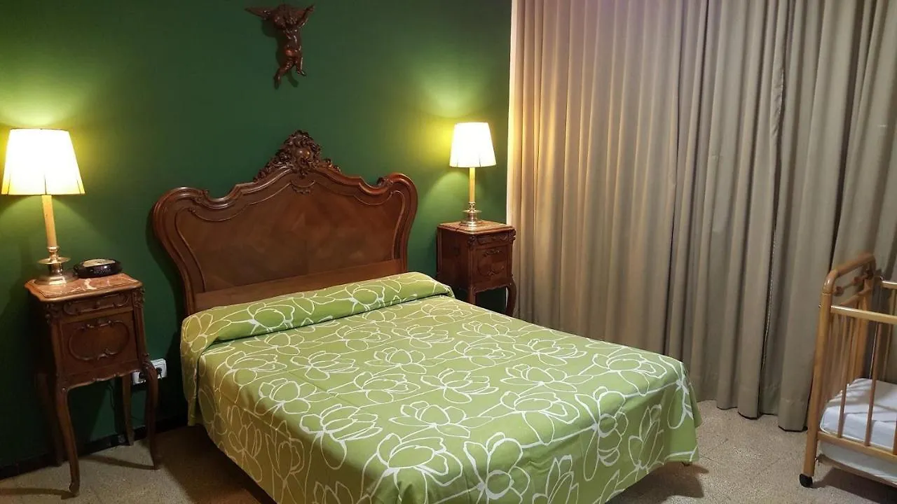 Guest house Hostal Residencia Catalina Palamos