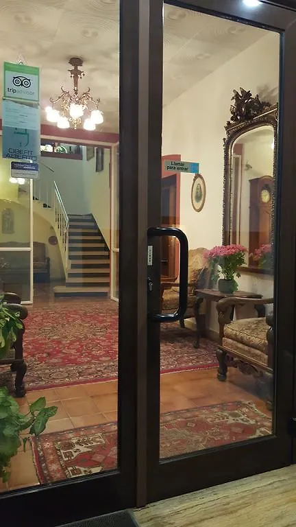 Guest house Hostal Residencia Catalina Palamos
