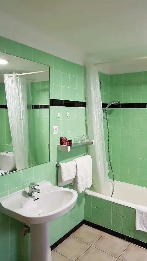 Hostal Residencia Catalina Palamos 2*,