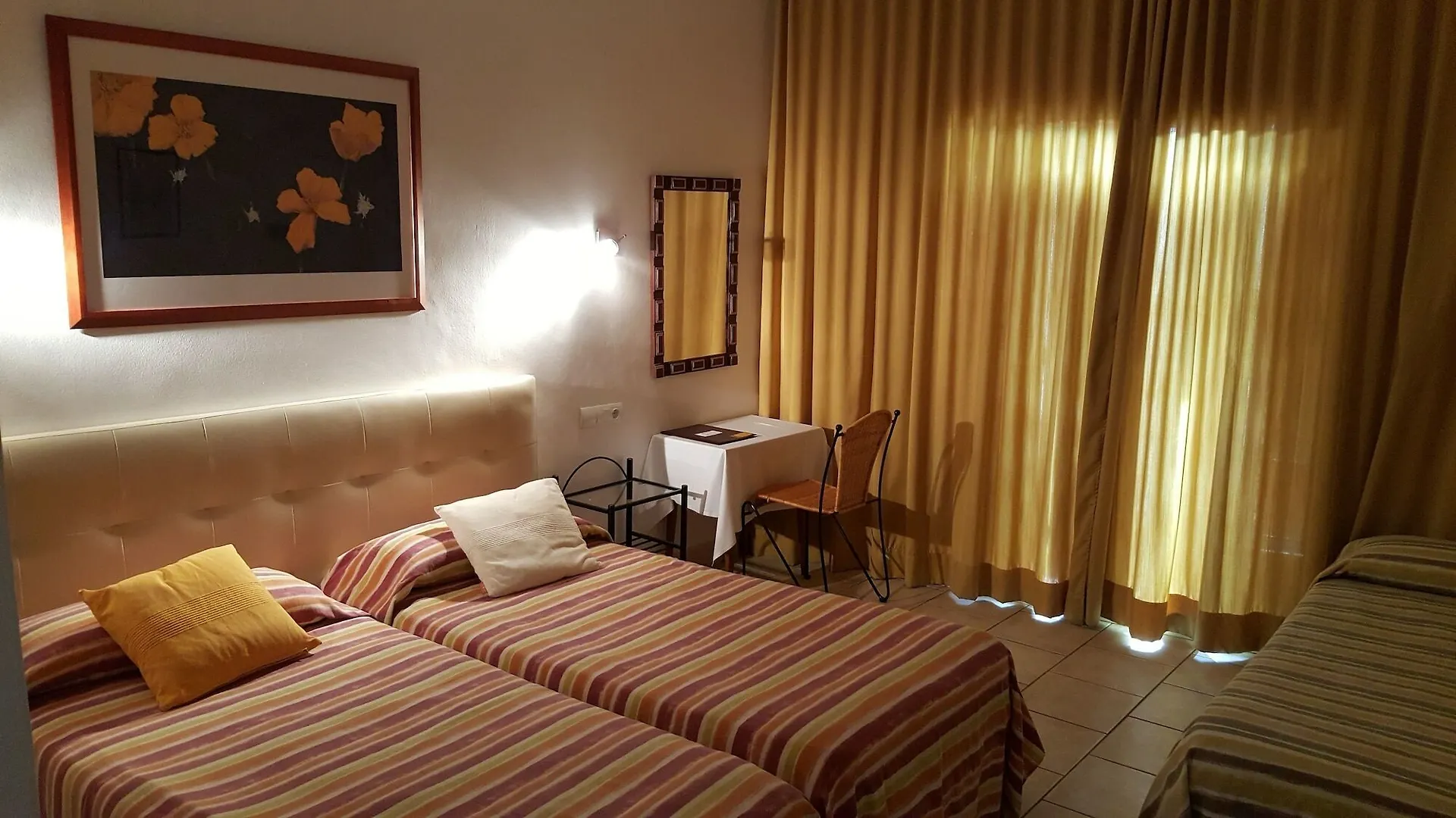 ** Guest house Hostal Residencia Catalina Palamos Spain